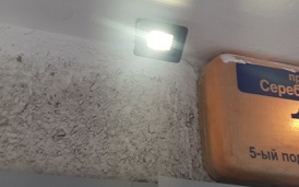 Восстановление освещения входных групп дома по адресу Серебрянский проезд, 19