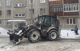 Механизированная уборка придомовой территории по адресу ул. Моторостроителей, 12