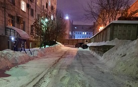 Механизированная уборка придомовой территории по адресу ул. Камчатовская, 5